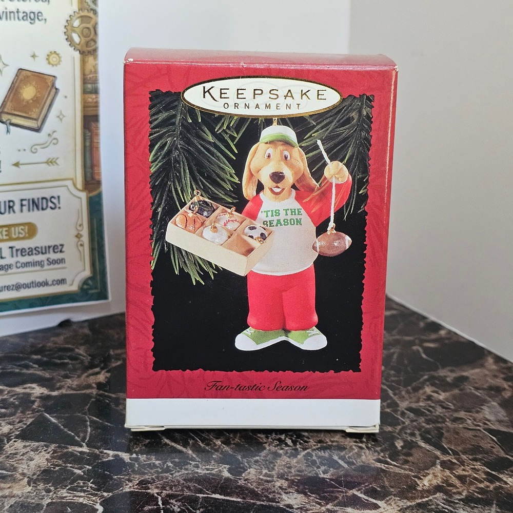 Vintage 1996 Hallmark Keepsake Ornament Fan-tastic Season Dog Sports Fan QX5924
